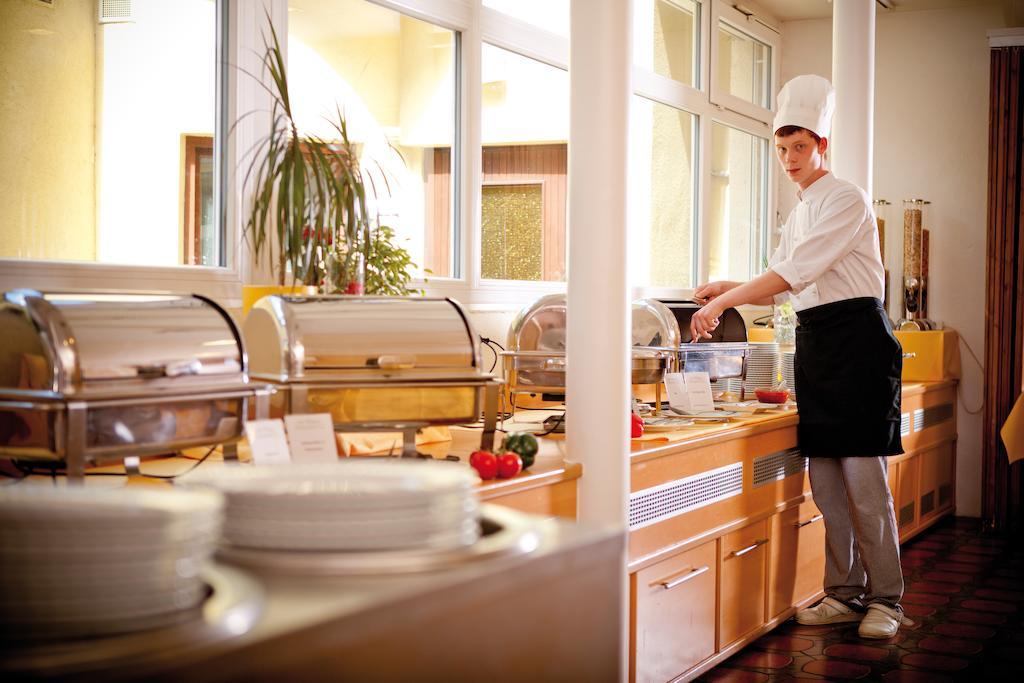 Hotel Restaurant Florianihof Mattersburg Exterior photo